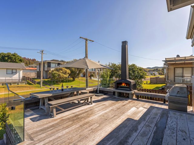 Sandy Strides - Whangamata Holiday Home - 1208683 - photo 3
