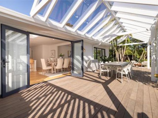 Poolside on Moffat - Tauranga Holiday Home - 1210978 - photo 4
