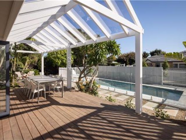 Poolside on Moffat - Tauranga Holiday Home - 1210978 - photo 3