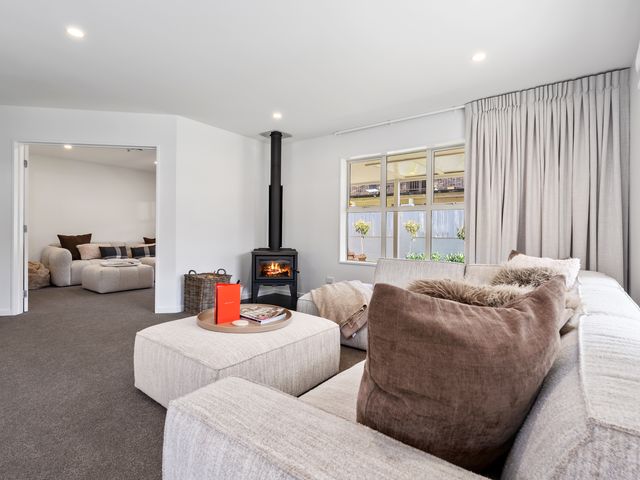Helmstead Cottage - Arrowtown Holiday Home - 1212117 - photo 4