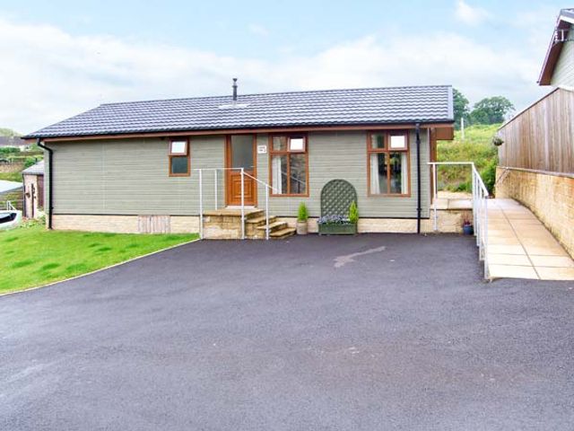 Cheap Log Cabin Breaks Uk Lodge Holidays Getaways Sykes Cottages