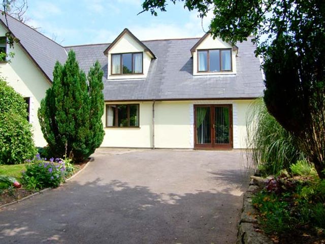 Ty Maen, South Wales