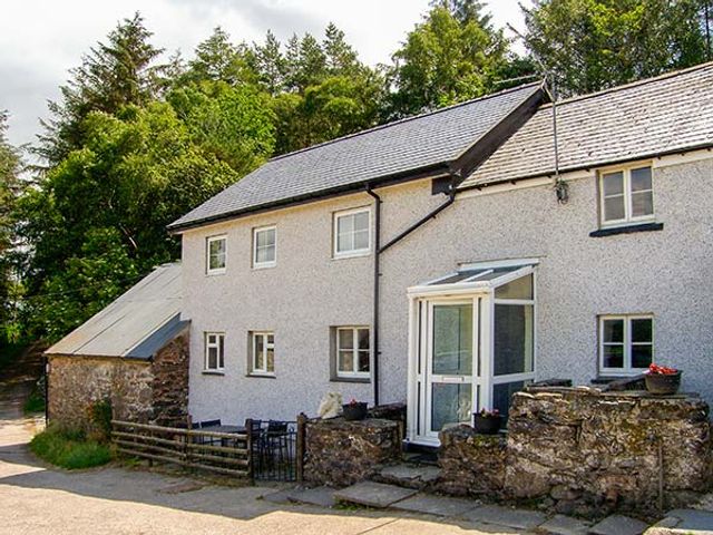 Bwthyn Fed?wr Gog, Wales