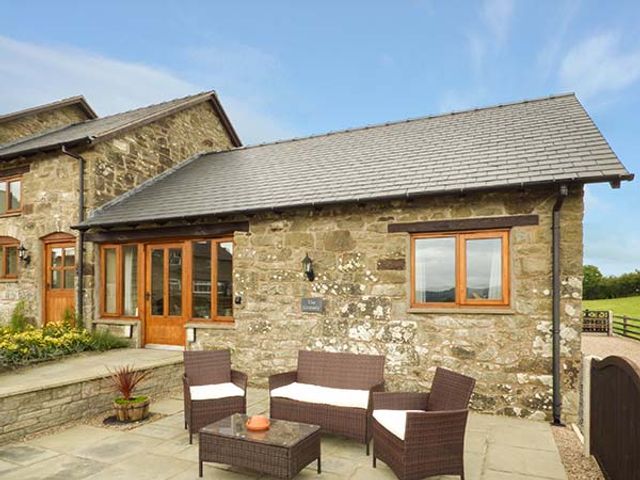 Barn Conversion Holidays | Self-Catering | Sykes Cottages