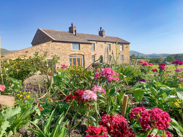 Cuthbert Hill Farm photo 1