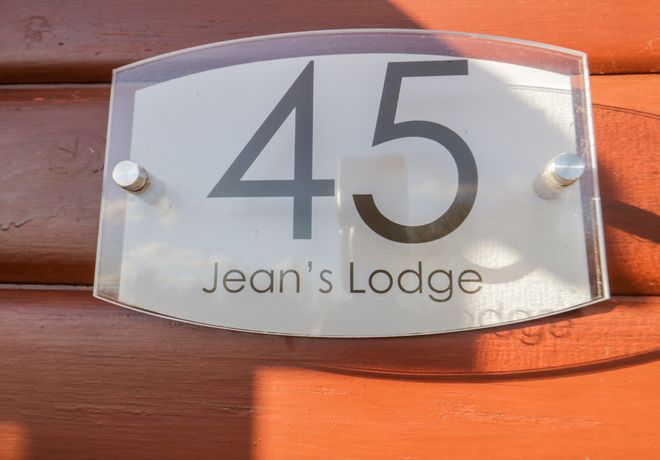 Jean's Lodge- Malton Grange - North Yorkshire (incl. Whitby) - 1054980 - thumbnail photo 3