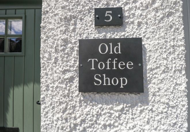 Old Toffee Shop - Lake District - 1076837 - thumbnail photo 2