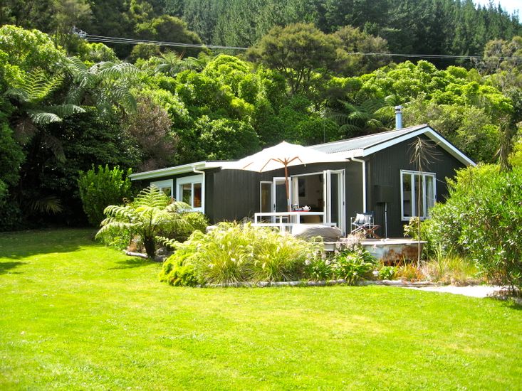 accommodation that's romantic in the south island