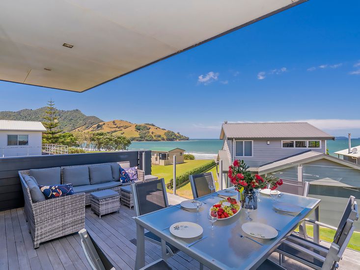 Breezy Views Simpsons Beach Holiday Home Bachcare NZ