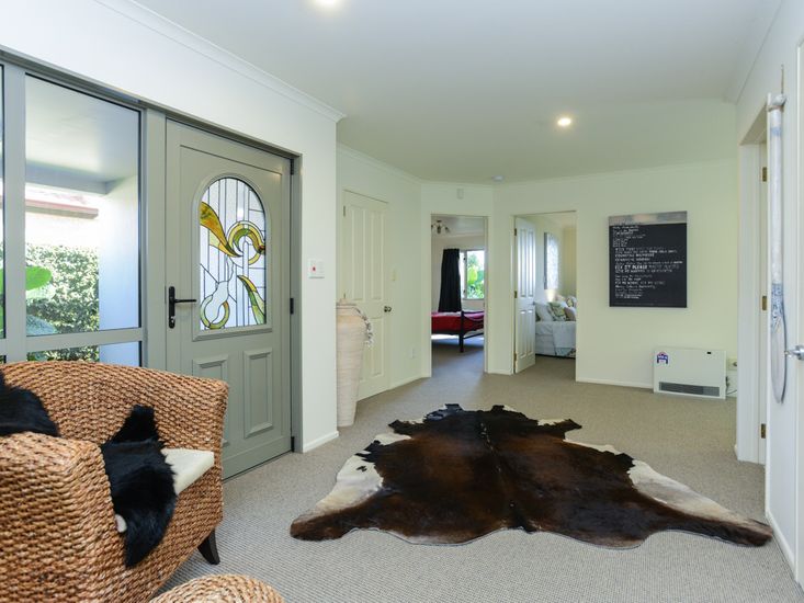 Napier Sea Views Ahuriri Holiday House Bachcare NZ