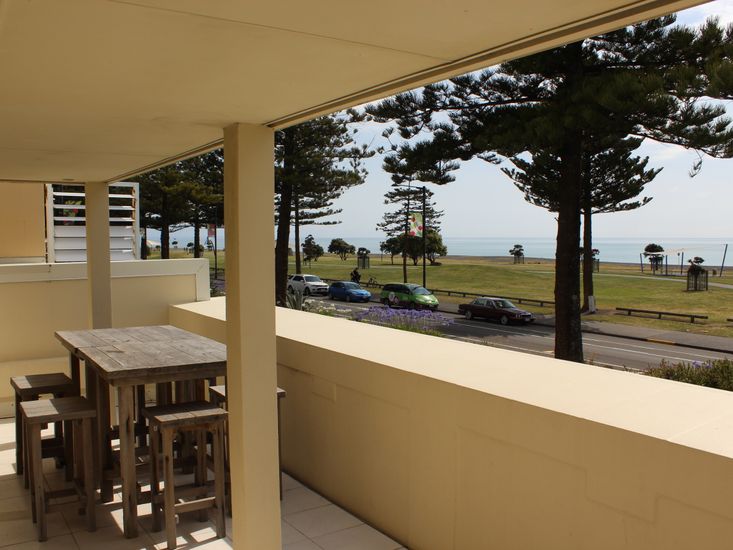 Marine Haven Napier Holiday Home Bachcare NZ