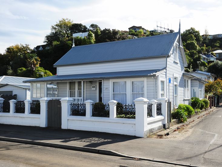 Puriri Downtown Villa Napier Holiday Home Bachcare NZ