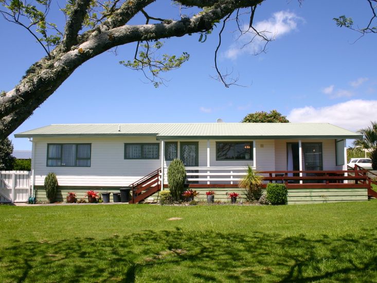 Waihi Getaway Waihi Beach Holiday Home Bachcare NZ