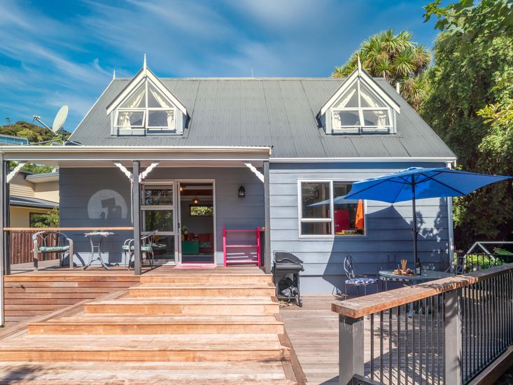 HH Akaroa Akaroa Holiday Home Bachcare NZ
