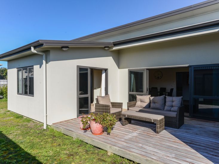 Te Awa Napier Treasure Napier Holiday Home Bachcare NZ