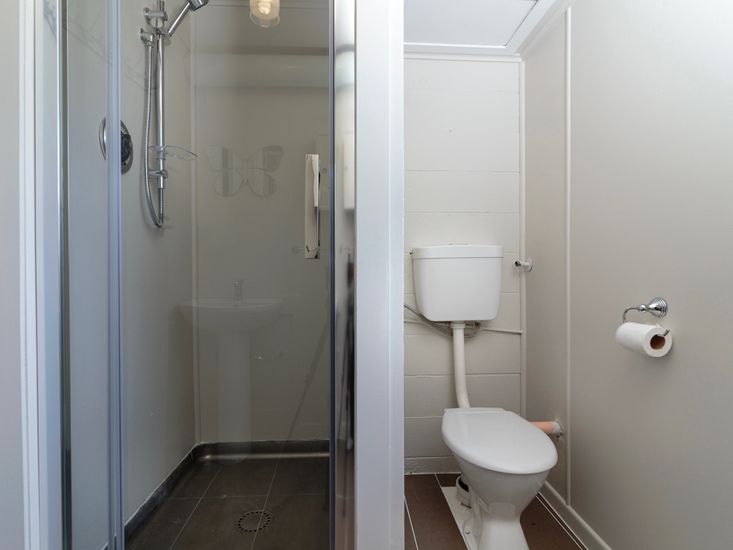 Bathroom 1 - Level 1