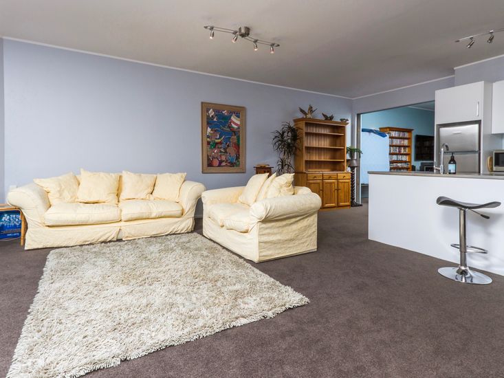 Beachside Holiday Castor Bay Holiday Apartment Bachcare NZ