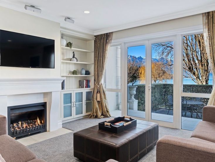queenstown apartment