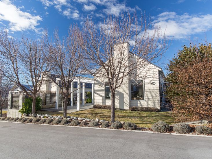 Alpine Retreat – Wanaka Holiday House
