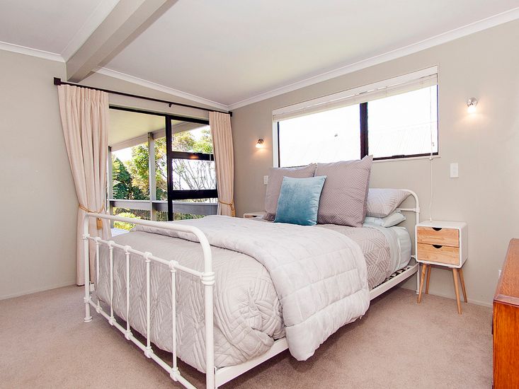 Hahei Sunscape - Hahei Holiday Home - Bachcare NZ Hahei Sunscape - Hahei Holiday Home - Bachcare NZ on Sunscape Outdoor Living id=48440
