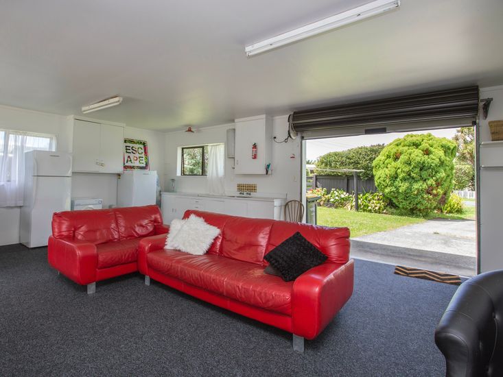 On Point Point Wells Holiday Home Bachcare NZ