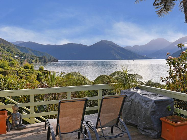 Marlborough Sounds Accommodation & Holiday Homes - Bachcare NZ