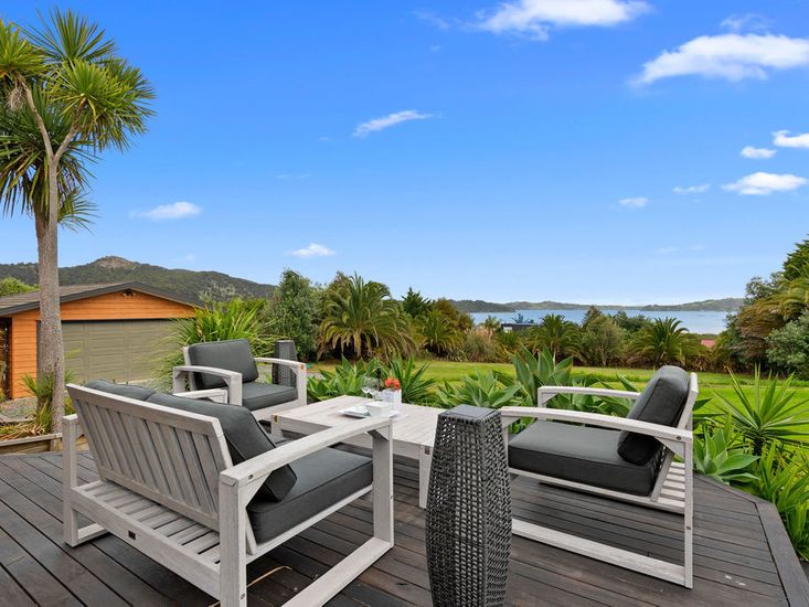 Parua Bay Holiday Homes & Bachcare NZ