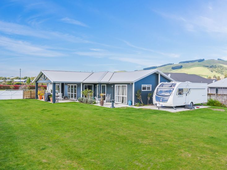 The Best In Blue Kinloch Holiday Home Bachcare NZ