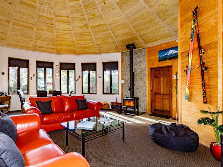 Yurt near Turoa