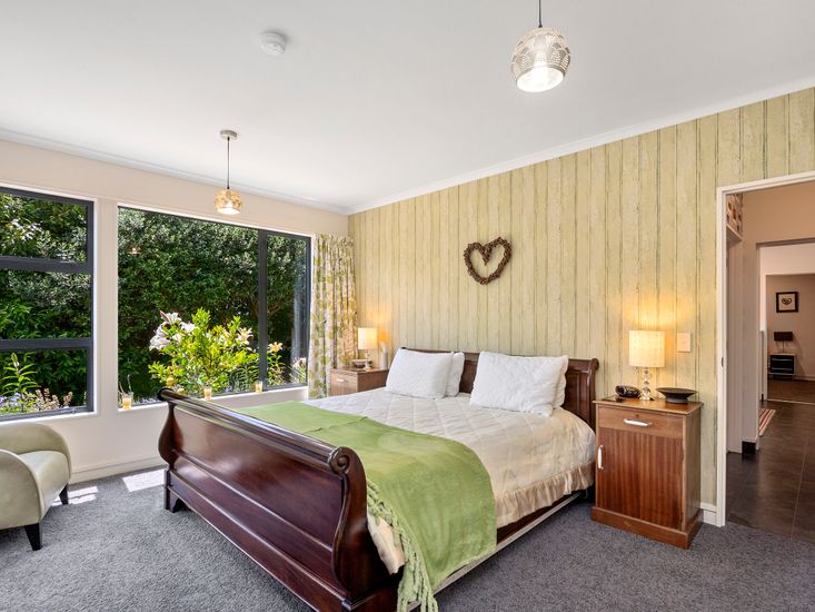 Acacia Bay Retreat Acacia Bay Holiday Home Bachcare NZ