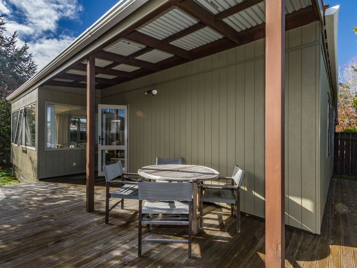 The Goldfinch Retreat - Ohakune Holiday Home - Bachcare NZ