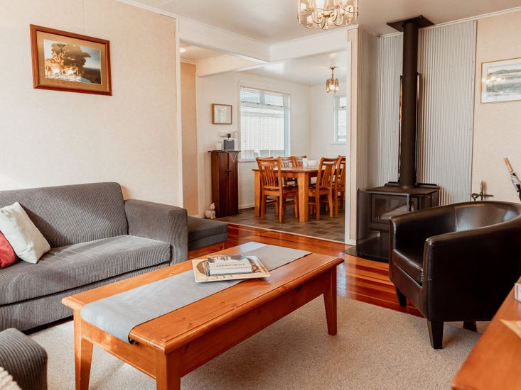 Alpine House Tongariro Turangi Holiday Home Bachcare NZ