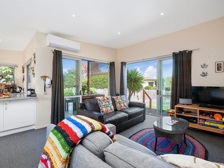 Tranquil Tauhara Taupo Central Holiday Home Bachcare NZ