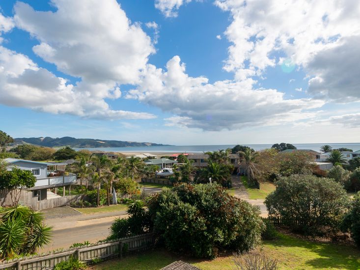 Ahiparadise Ahipara Holiday Home Bachcare NZ