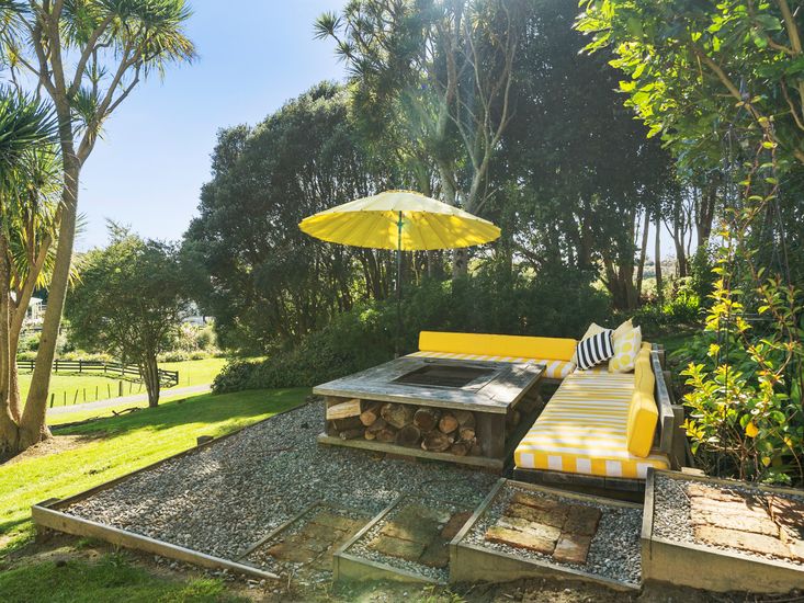 The House The Lodge Te Horo Bachcare NZ