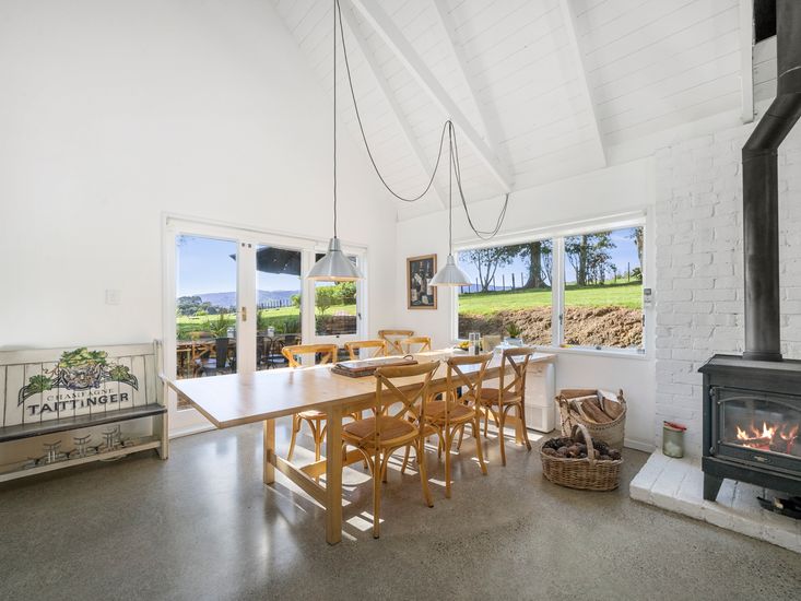 The House The Lodge Te Horo Bachcare NZ