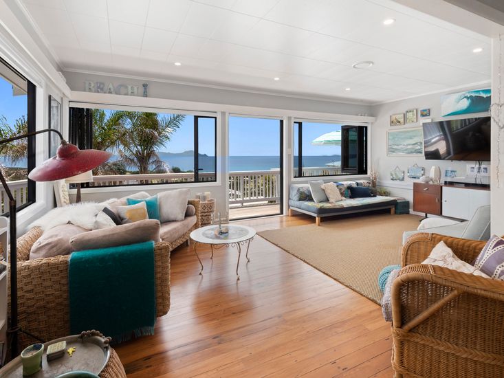 Waipu Cove Palm Cottage Waipu Cove Holiday Home Bachcare NZ