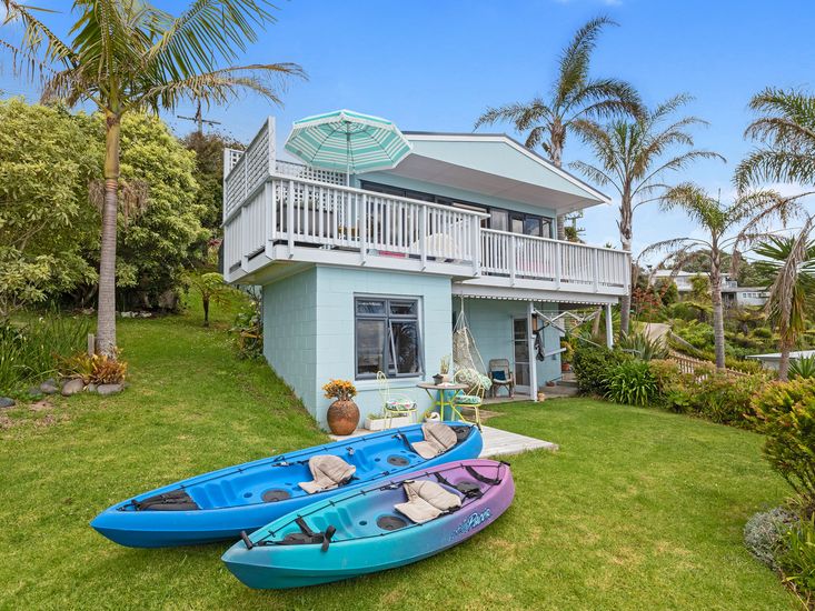 Waipu Cove Palm Cottage Waipu Cove Holiday Home Bachcare NZ