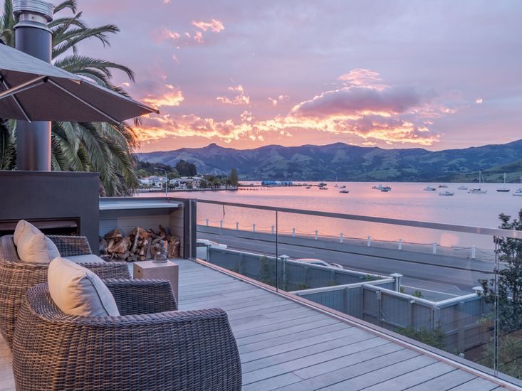 luxury apartment akaroa