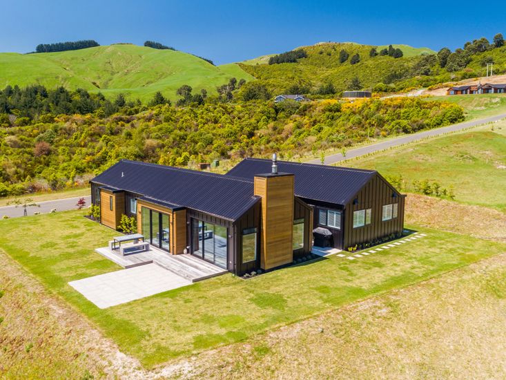 Locheagles Nest Kinloch Holiday Home Bachcare NZ