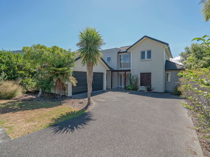 The Lakes Pauanui Holiday Home Bachcare NZ