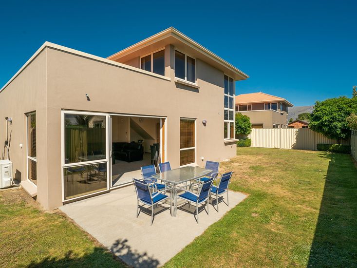 Cromwell & Holiday Homes Bachcare NZ