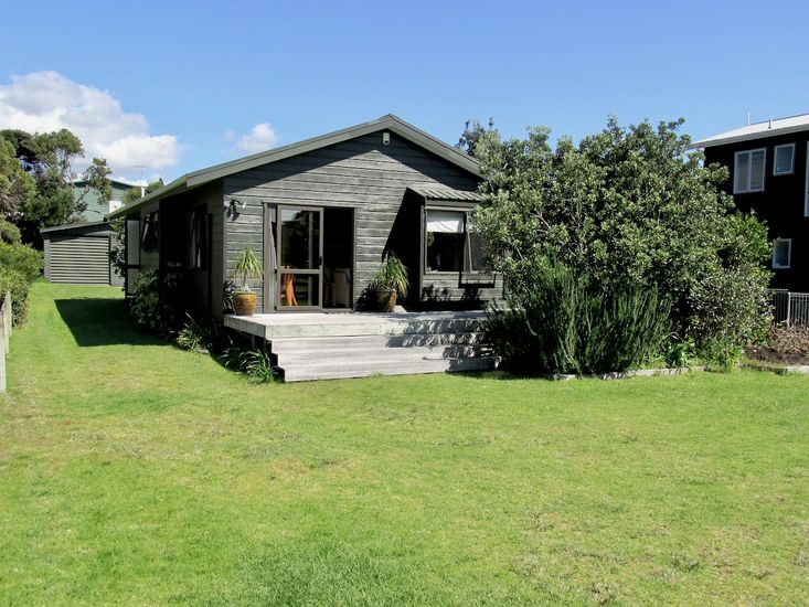 Mangawhai Holiday Homes & Bachcare NZ