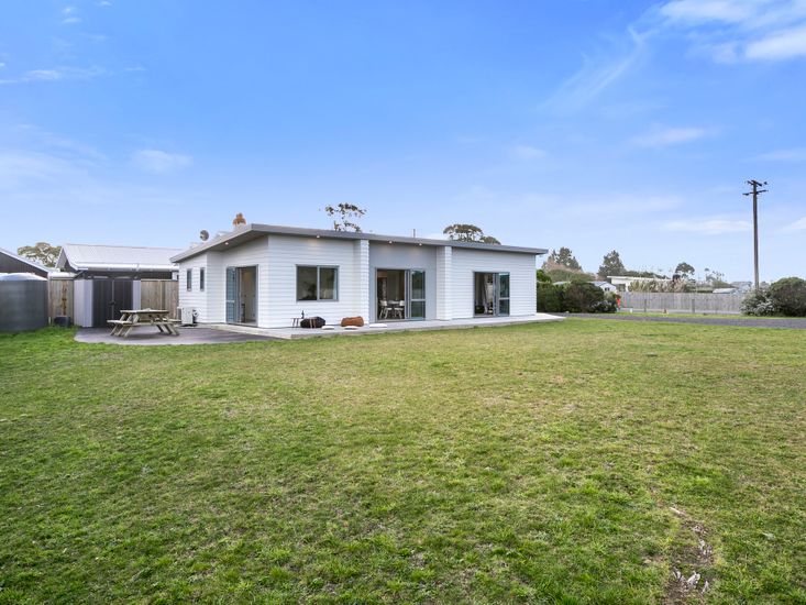 Karitane Beach Retreat Karitane Holiday Home Bachcare NZ