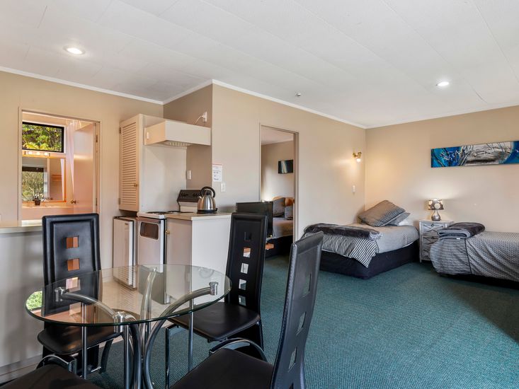 Motuoapa Studio Motuoapa Holiday Unit Bachcare NZ