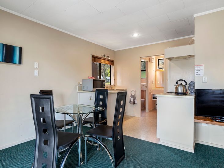 Motuoapa Studio Motuoapa Holiday Unit Bachcare NZ