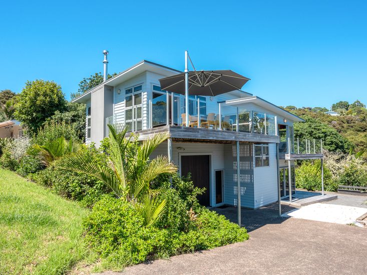 Waiheke Island Bachcare Holiday Homes