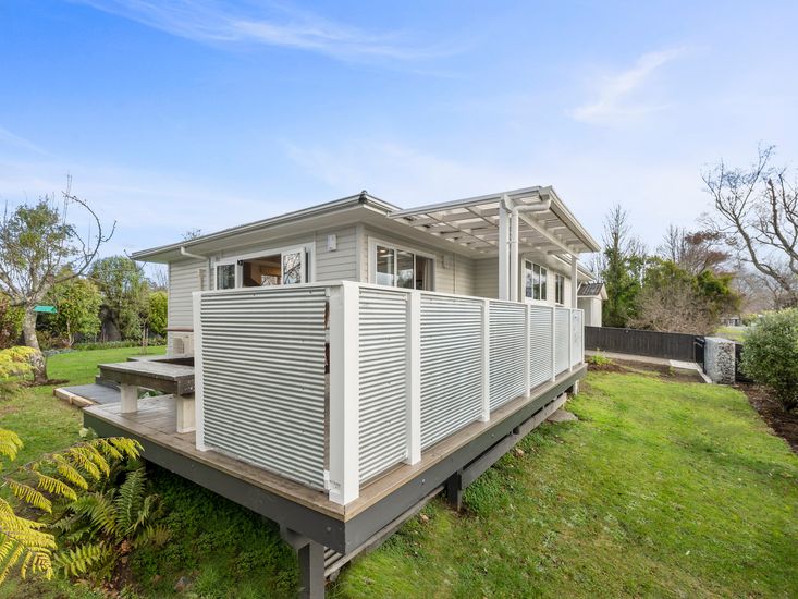 Plum Tree Cottage Turangi Holiday Home Bachcare NZ