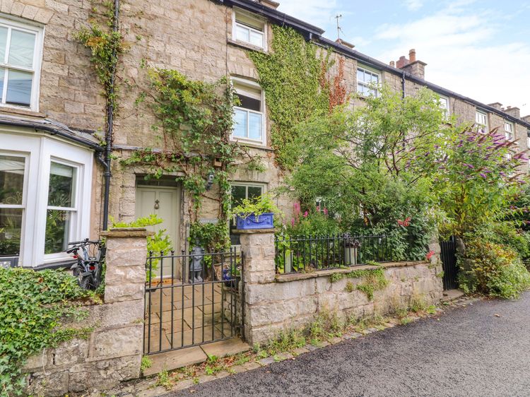 10 Castle Crescent Kendal Castle Howe The Lake District And