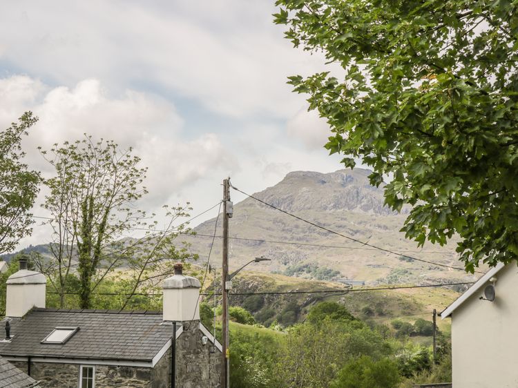 1 Waterloo Cottage Blaenau Ffestiniog Bethania Self Catering